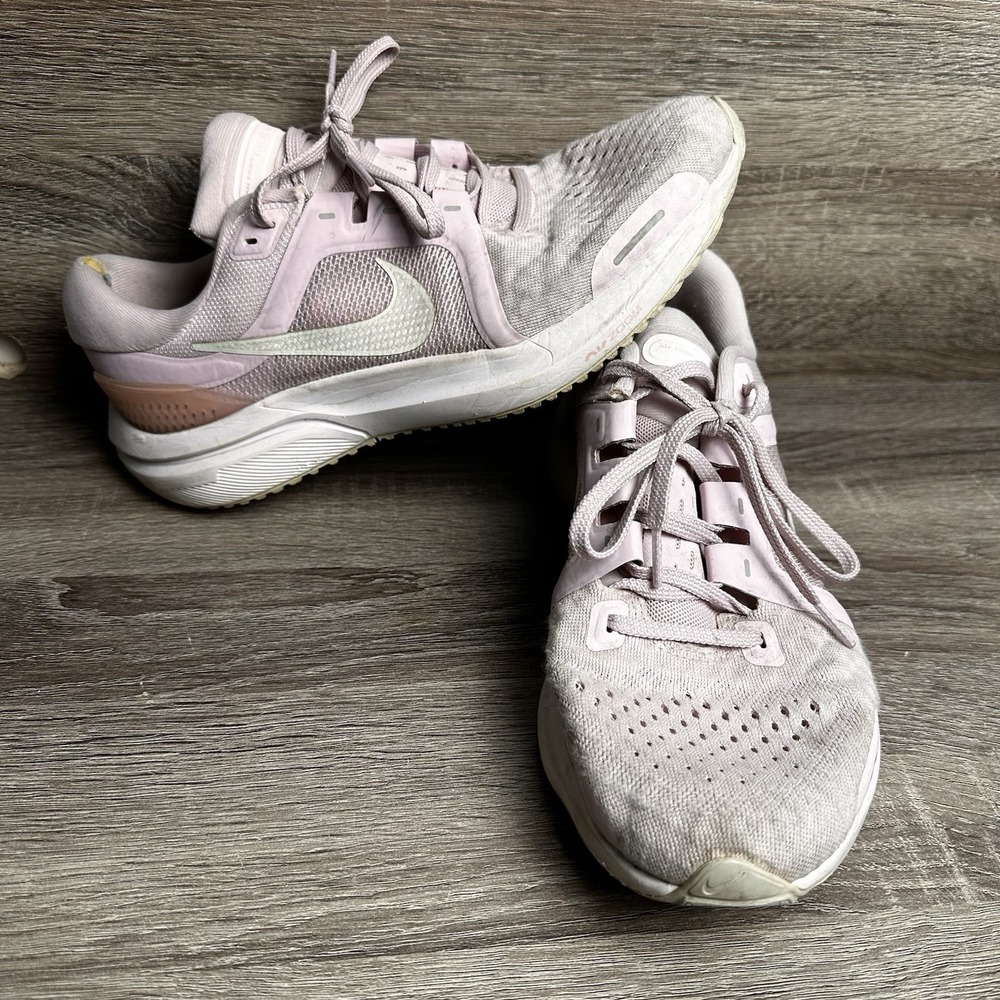 Nike Womens Air Zoom Vomero 16 DA7698-600 Running Shoes Sneakers Womens 9 FLAW